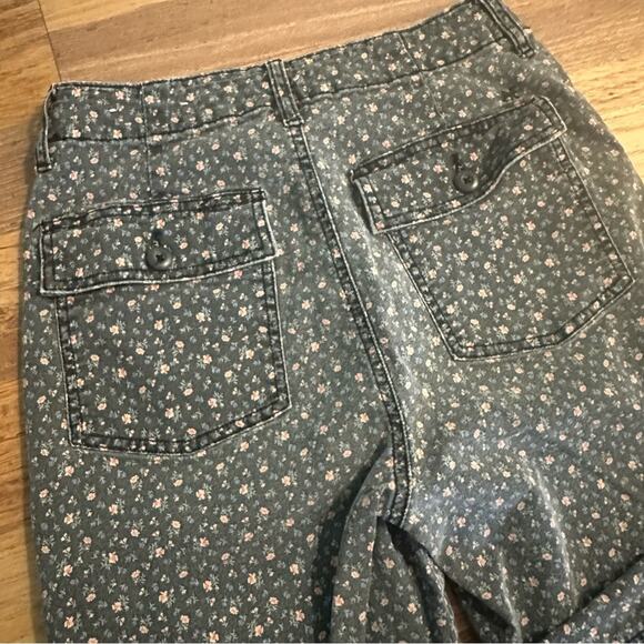 American Eagle Floral Cargo Pants, 90s, Y2K, Button Fly, Size 6 SHORT - Picture 9 of 15